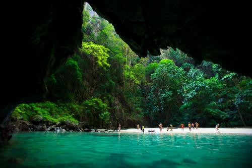 เกาะมุก-ถ้ำมรกต แหล่งท่องเที่ยวจังหวัดตรัง