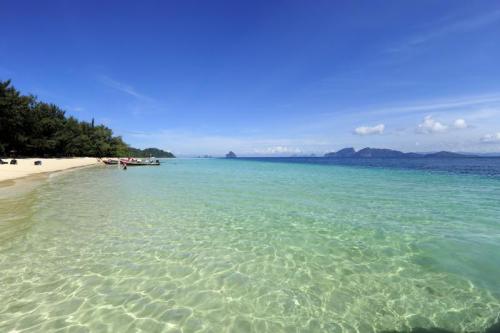เกาะกระดาน แหล่งท่องเที่ยวจังหวัดตรัง